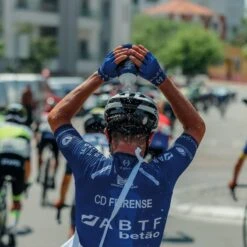 POLISPORT Bidon Cycliste R750 Bleue Avec échelle -Magasin De Surf bidon cycliste r750 bleue avec echelle 3