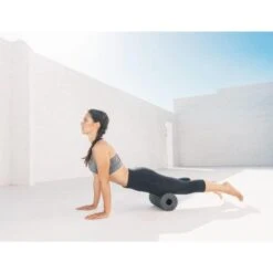 BLACKROLL® FLOW STANDARD Foam Roller Black 11 BLACKROLL® FLOW STANDARD Foam Roller Black -Magasin De Surf blackroll flow standard foam roller black 4