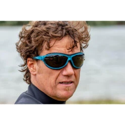 Lunette Soleil Flottantes Sport Nautiques OCEAN TierraFuego Bleu Et Fume -Magasin De Surf lunette soleil flottantes sport nautiques ocean tierrafuego bleu et fume 4