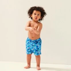 Regatta Peppa Pig Short De Bain Pour Garçon - Bleu Pâle -Magasin De Surf peppa pig short de bain pour garcon bleu pale 4