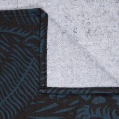 Poncho Surf Enfant 135 à 160 Cm - 550 Tiger 15 Poncho Surf Enfant 135 à 160 Cm - 550 Tiger -Magasin De Surf poncho surf enfant 135 a 160 cm 550 tiger 4