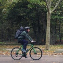 Sac à Dos étanche Urbain 40L PVC Noir Zulupack X Riding Zone -Magasin De Surf sac a dos etanche urbain 40l pvc noir zulupack x riding zone 3