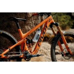 Fidlock TWIST Bottle 600 + Bike Base Set - Transparent Noir -Magasin De Surf twist bottle 600 bike base set transparent noir 3